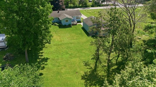4665 N River Road, Freeland, MI 48623