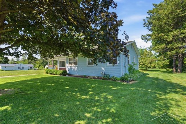 4665 N River Road, Freeland, MI 48623