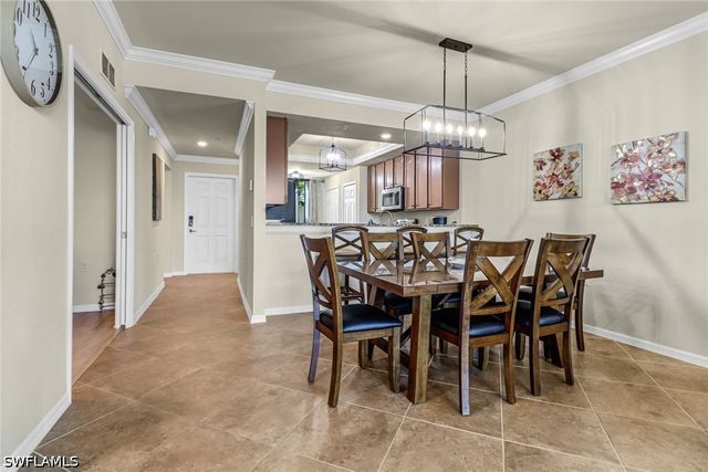 9521 Avellino WAY 2415, Naples, FL 34113