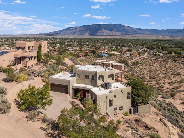 31 SERENO Court, Corrales, NM 87048