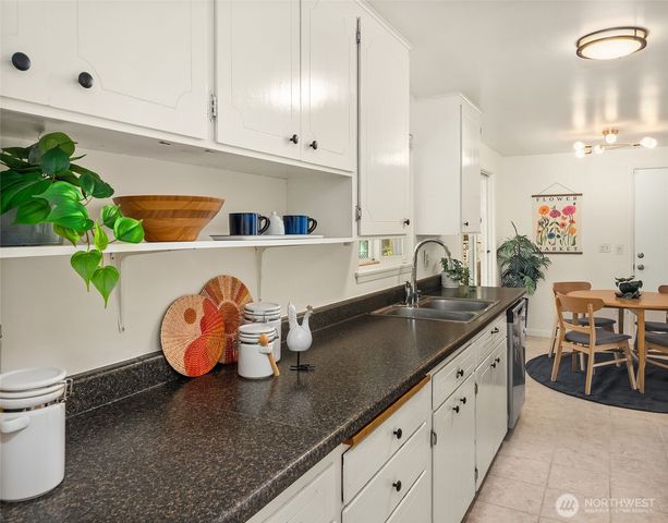 30811 7th Avenue SW, Federal Way, WA 98023