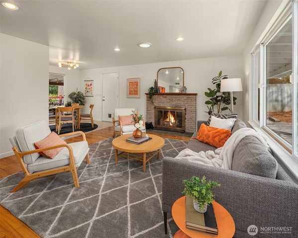 30811 7th Avenue SW, Federal Way, WA 98023