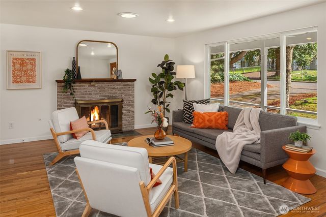 30811 7th Avenue SW, Federal Way, WA 98023