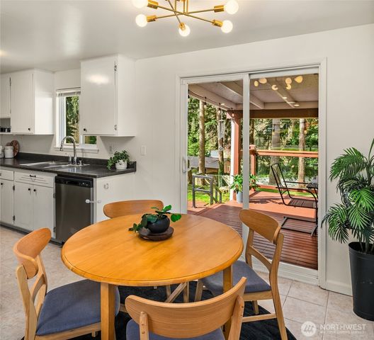 30811 7th Avenue SW, Federal Way, WA 98023