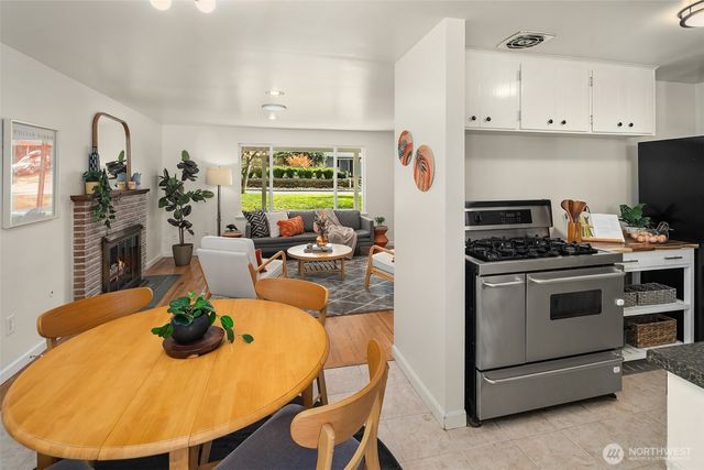 30811 7th Avenue SW, Federal Way, WA 98023