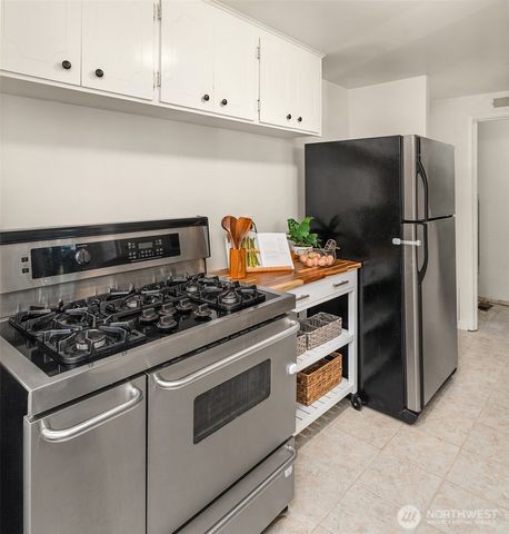 30811 7th Avenue SW, Federal Way, WA 98023