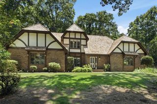 4525 Mountain View Road, Oakwood, GA 30566