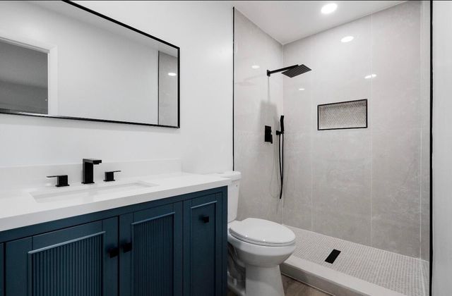 5586 N LAKEWOOD Circle A, Margate, FL 33063