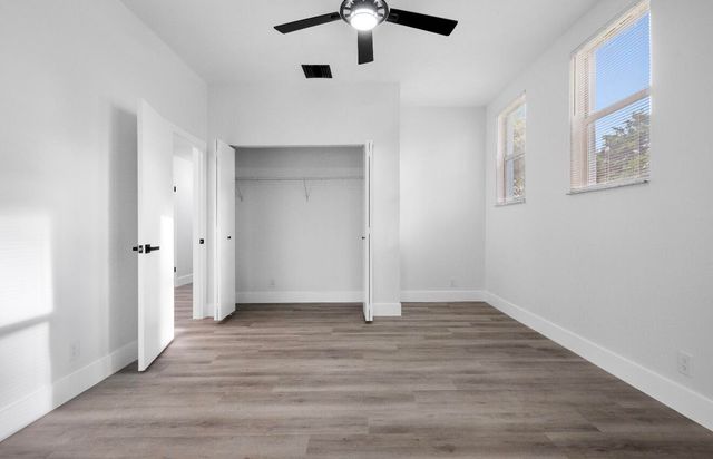 5586 N LAKEWOOD Circle A, Margate, FL 33063