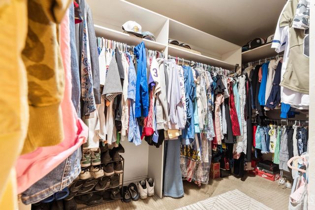 7805 Buena Tierra Court, Bakersfield, CA 93309