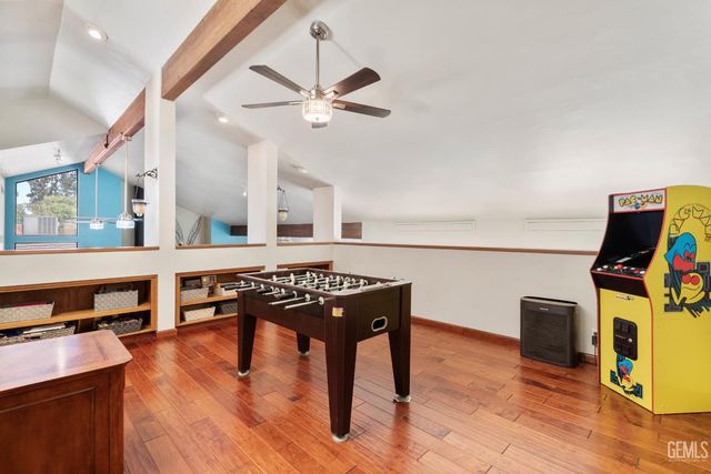 7805 Buena Tierra Court, Bakersfield, CA 93309