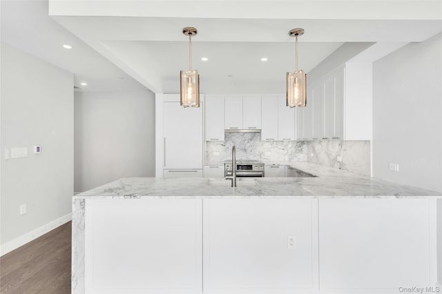 107-06 Queens Boulevard 9G, Forest Hills, NY 11375