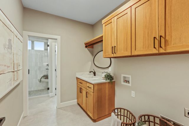 16933 E 15th Ln, Spokane Valley, WA 99037