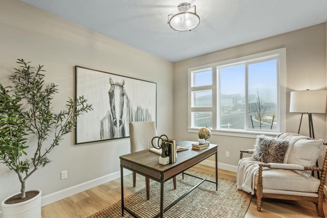 16933 E 15th Ln, Spokane Valley, WA 99037