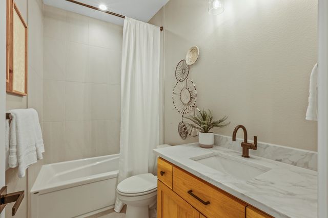 16933 E 15th Ln, Spokane Valley, WA 99037