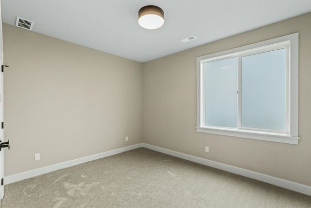 16933 E 15th Ln, Spokane Valley, WA 99037