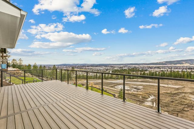 16933 E 15th Ln, Spokane Valley, WA 99037