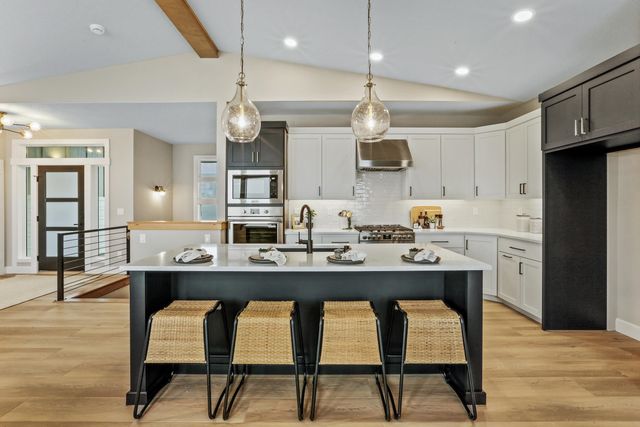 16933 E 15th Ln, Spokane Valley, WA 99037