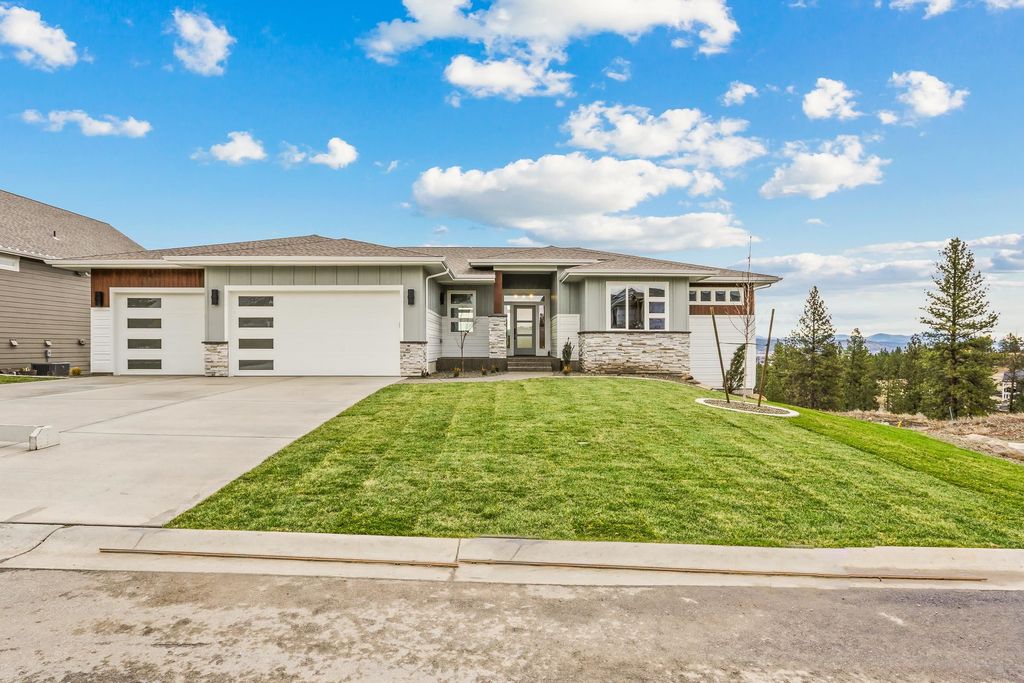 16933 E 15th Ln, Spokane Valley, WA 99037