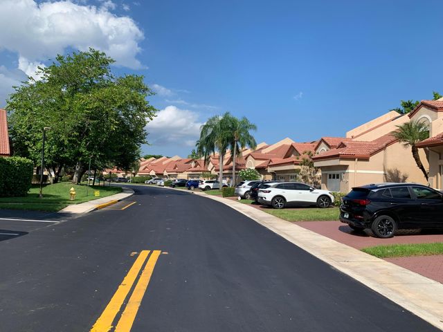 9914 Malvern Drive 9914, Tamarac, FL 33321