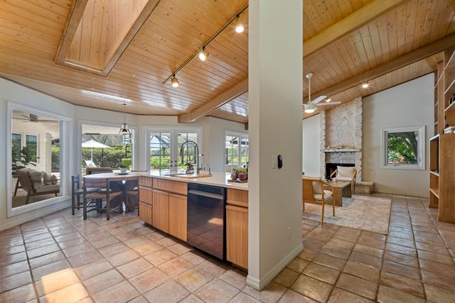 10252 Shireoaks Lane, Boca Raton, FL 33498