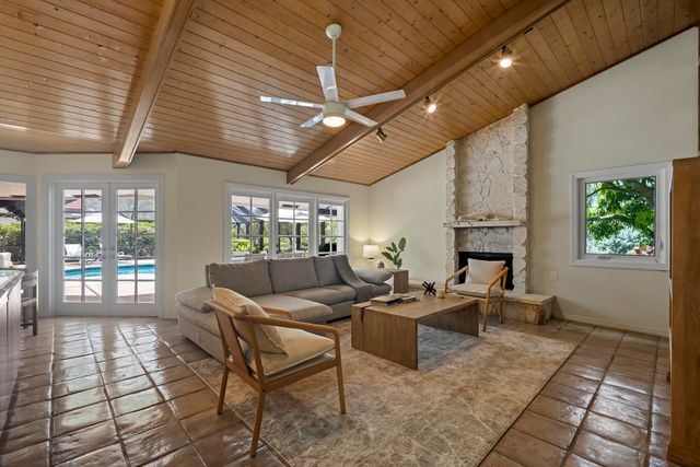10252 Shireoaks Lane, Boca Raton, FL 33498
