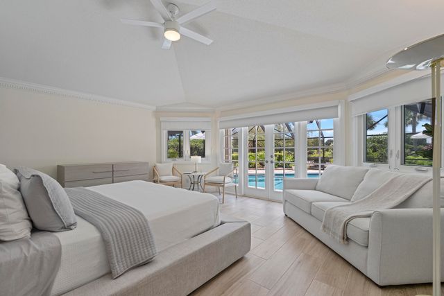 10252 Shireoaks Lane, Boca Raton, FL 33498