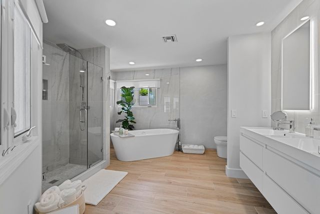 10252 Shireoaks Lane, Boca Raton, FL 33498