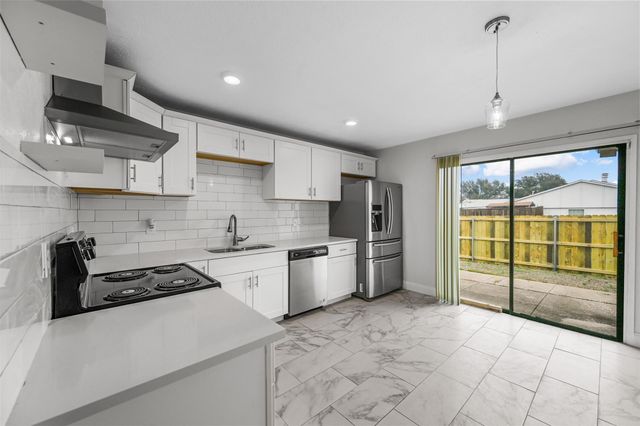 4940 Watkins Drive, The Colony, TX 75056