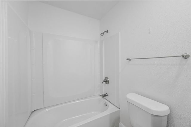 4940 Watkins Drive, The Colony, TX 75056