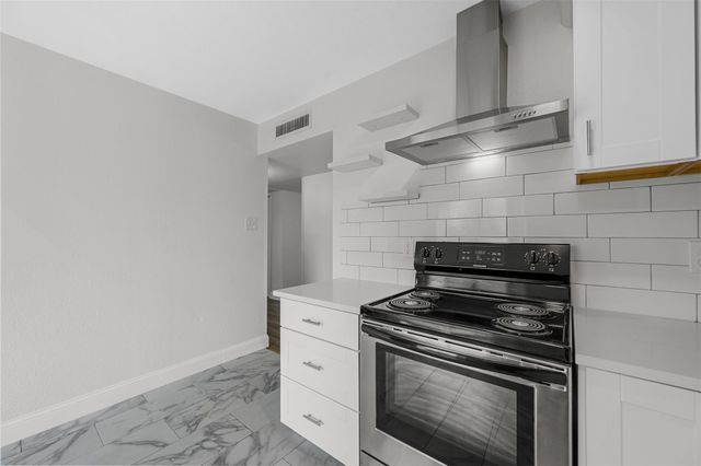 4940 Watkins Drive, The Colony, TX 75056