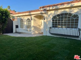 712 N Vista Street, Los Angeles, CA 90046