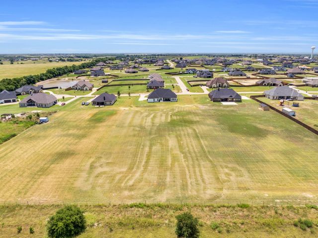 140 Friesian Lane, Waxahachie, TX 75167