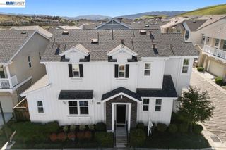 4026 4026 Chalk Hill Way, Dublin, CA 94568