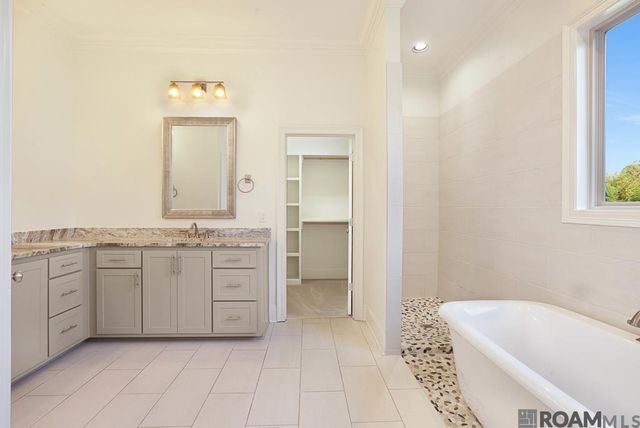 13127 Oakbourne Ave, Geismar, LA 70734