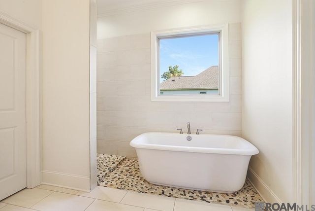 13127 Oakbourne Ave, Geismar, LA 70734