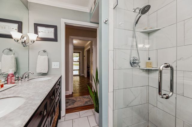 2559 Lakeland Dr, Nashville, TN 37214