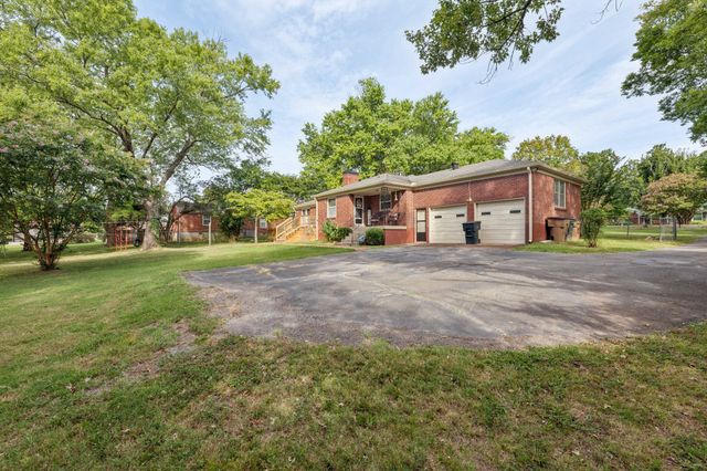 2559 Lakeland Dr, Nashville, TN 37214