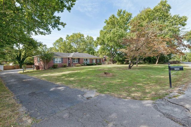 2559 Lakeland Dr, Nashville, TN 37214