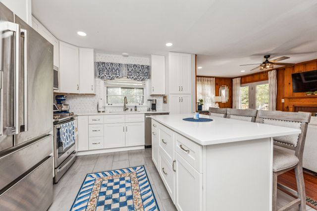 2559 Lakeland Dr, Nashville, TN 37214