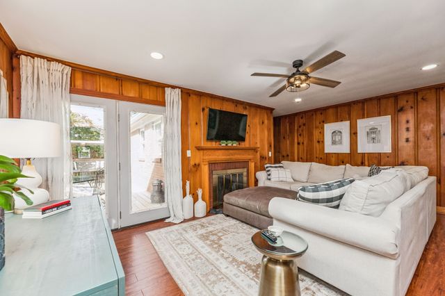 2559 Lakeland Dr, Nashville, TN 37214