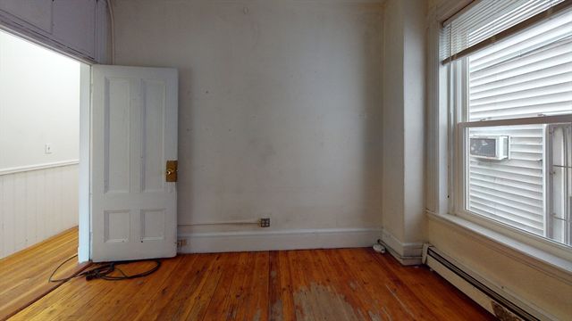 129 Saint Alphonsus 1, Boston, MA 02120