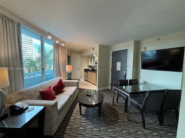 2670 E Sunrise Boulevard 302, Fort Lauderdale, FL 33304