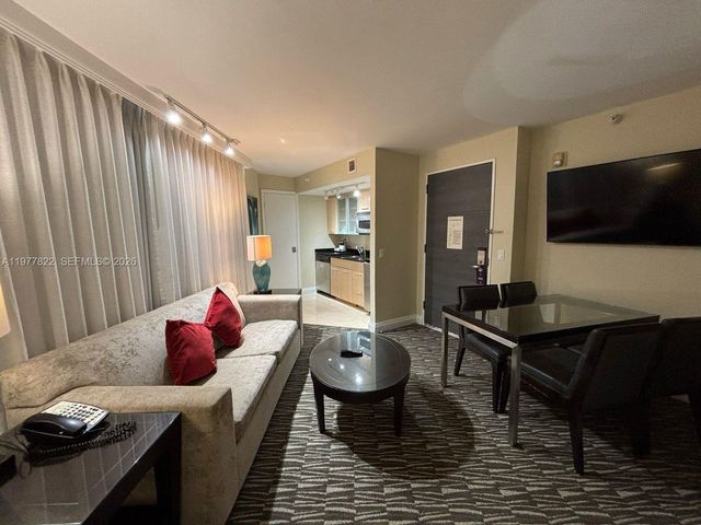 2670 E Sunrise Boulevard 302, Fort Lauderdale, FL 33304
