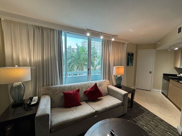 2670 E Sunrise Boulevard 302, Fort Lauderdale, FL 33304