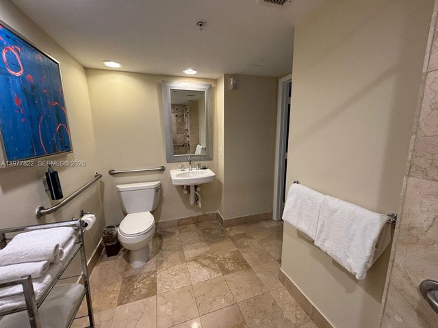 2670 E Sunrise Boulevard 302, Fort Lauderdale, FL 33304