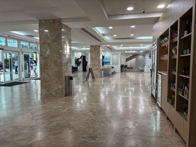 2670 E Sunrise Boulevard 302, Fort Lauderdale, FL 33304