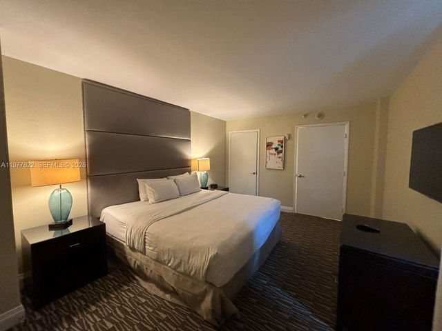 2670 E Sunrise Boulevard 302, Fort Lauderdale, FL 33304