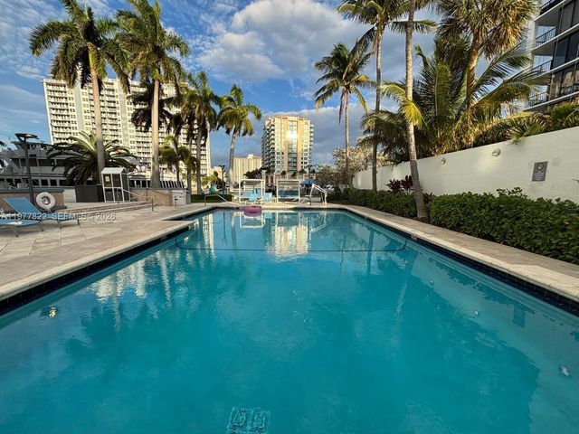 2670 E Sunrise Boulevard 302, Fort Lauderdale, FL 33304