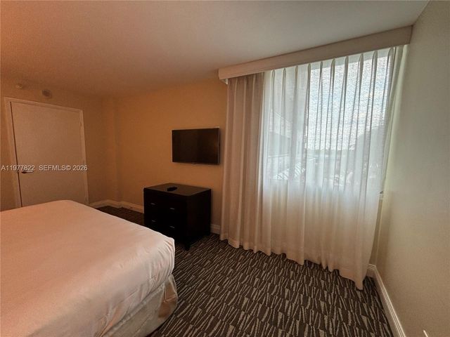2670 E Sunrise Boulevard 302, Fort Lauderdale, FL 33304